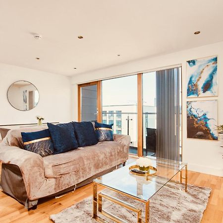 King Deluxe City Apt Large Space& Free Parking! No Balcony Leeds  Exterior photo